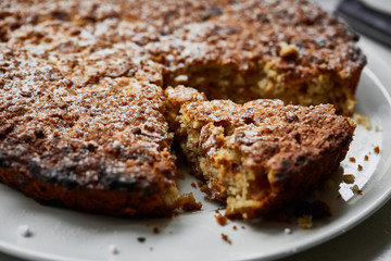Cake, oatmeal pie