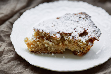 Cake, oatmeal pie