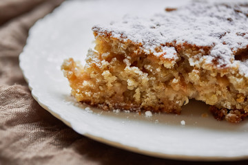 Cake, oatmeal pie