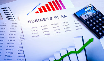 Business Plan with Tables, Diagrams and Calculator