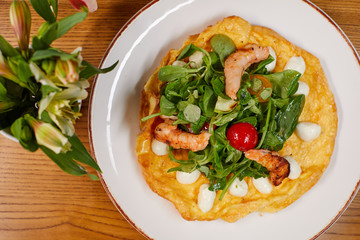 pasta with tomato sauce and basil