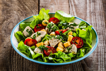 Salad with chicken vegetables and crouton
