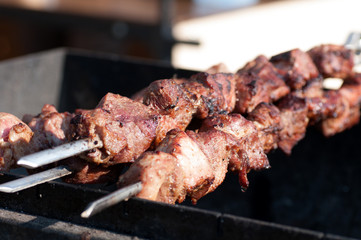 the process of making barbecue grilled meat