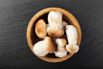 raw mushrooms in a plate