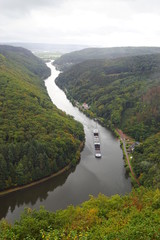 Die Saarschleife vom Aussichtspunkt Cloef im Mettlacher Ortsteil Orscholz im Saarland	