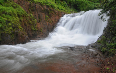 Fototapeta na wymiar Monsoon waterfall near Koyna nagar Satara,Maharashtra,India