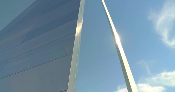 Close Up Of The Metal Reflection On The St. Louis Arch, 4K