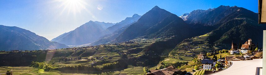 Panorama von Schenna nach Dorf Tirol