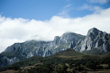 Naklejka na ściany i meble Mountain range 'Picos de Europa', Cantabria, Spain