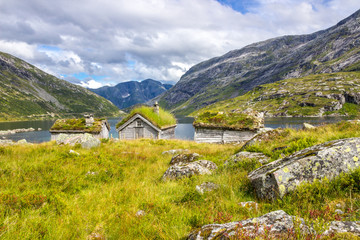 Fototapeta na wymiar huts by the Gaularfjellet mountain road in Norway