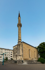 Fototapeta na wymiar Moschee mit Minarett in Bosnien