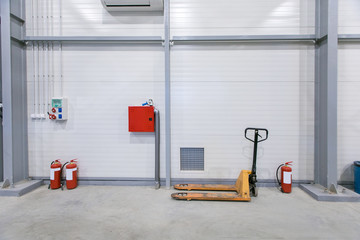 storage place machinery and fire extingushing equipment