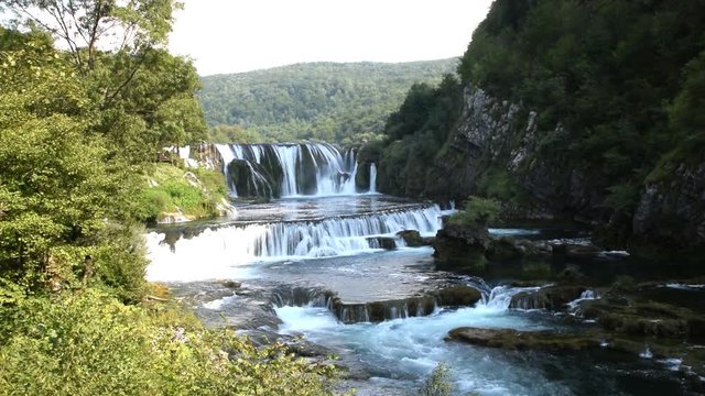 Der wundersch&ouml;ne Wasserfall von Strbacki Buk in Bosnien und Herzegowina