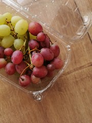 grapes in a bowl
