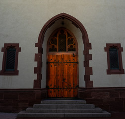Eingans Tor in eine Kirche