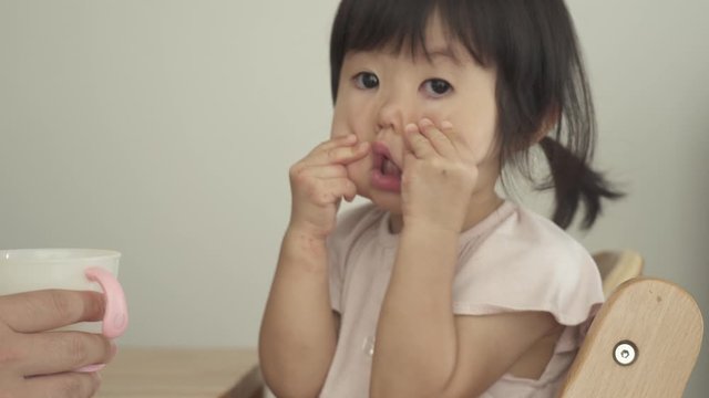 子供　ふざける　イヤイヤ期