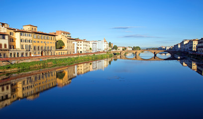 Obraz premium View of Arno river in Florence, Italy