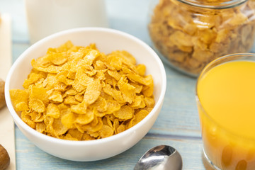Close up Healthy breakfast cereal in bowl on wooden table. Healthy food