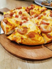 pizza with mushrooms and cheese