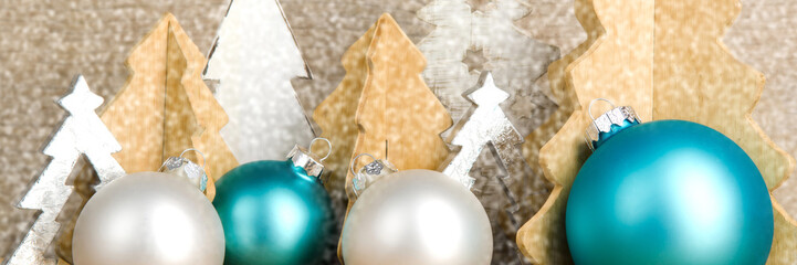 weihnachtsdekoration es schneit