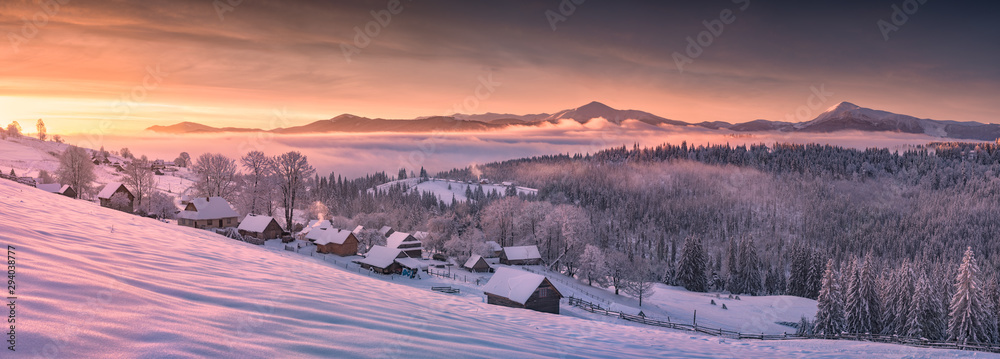 Wall mural sunrise in mountains