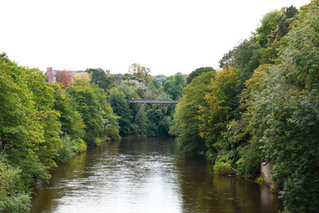 Fototapeta na wymiar Footbridge over the river Wear in Durham