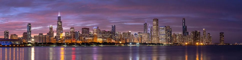 Foto op Aluminium Chicago downtown gebouwen skyline panorama © blvdone