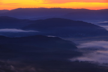 Fototapeta premium 岩手県遠野市 高清水展望台からの雲海