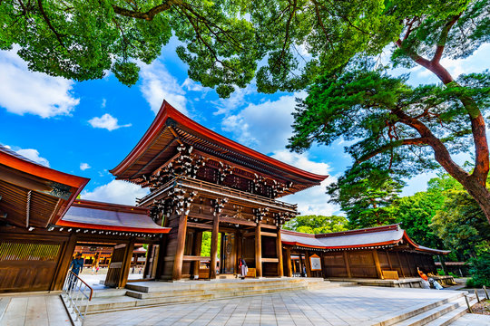 明治神宮」の写真素材 | 3,416件の無料イラスト画像 | Adobe Stock