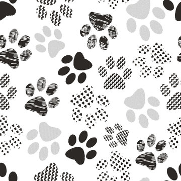 Seamless pattern with patterned paws.