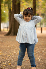 Fototapeta premium Retrato niña otoño