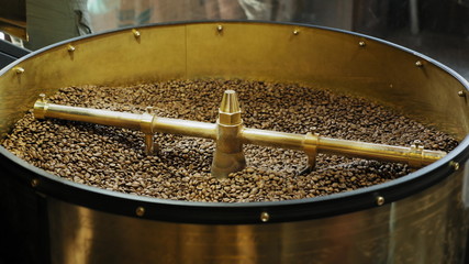 Cooling down freshly roasted coffee beans