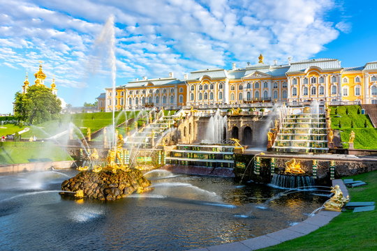 Фотообои "Большой каскад в Петергофе, Санкт-Петербург" - Арт. 090110 Купить в ин