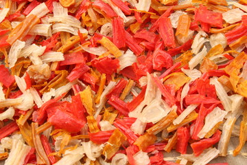 Color fryums in the street