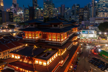 Fototapeta na wymiar Buddha Tooth Relic Temple and Museum at night in Singapore 