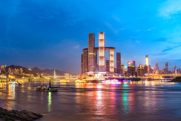 Obraz premium Sunset cityscape and skyline in Chongqing