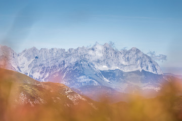 Alpen Panorama mit Ausblick auf das Gebirge Wilder Kaiser