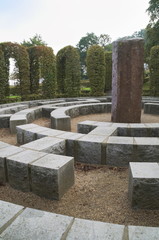 Labyrinth und Allee