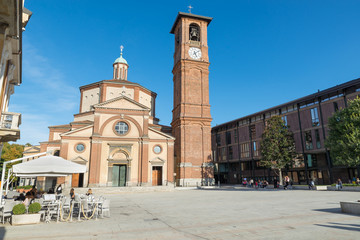 Historic center of an Italian city. Legnano town, piazza San Magno (square Saint Magno) with the Basilica of San Magno (XVI century), City in the province of Milan, Lombardy, northern Italy