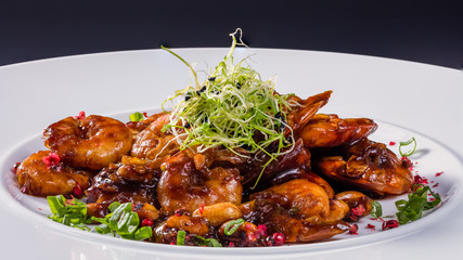 shrimp with Asian sauces and hot spices