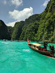 Naklejka na ściany i meble boat in thailand