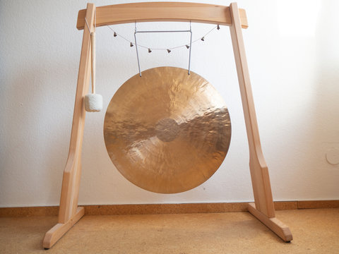 Gong with wooden stand
