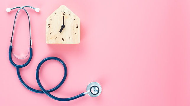 Stethoscope for doctors to listen to the sound in the patient's body. In order to diagnose various diseases including treatment guidelines for each patient.