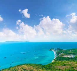 Foto op Plexiglas sea view of Tropical blue sea, white sand and blue sky at Koh Larn island, Pattaya city, Chonburi, Thailand © lukyeee_nuttawut