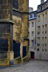 Gasse an der Kathedrale von Metz