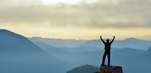 Experiencing Happiness