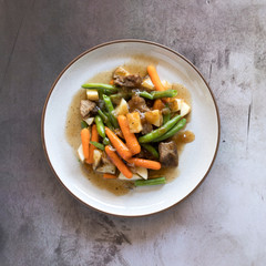 Beef Merlot with Carrots and Green Beans