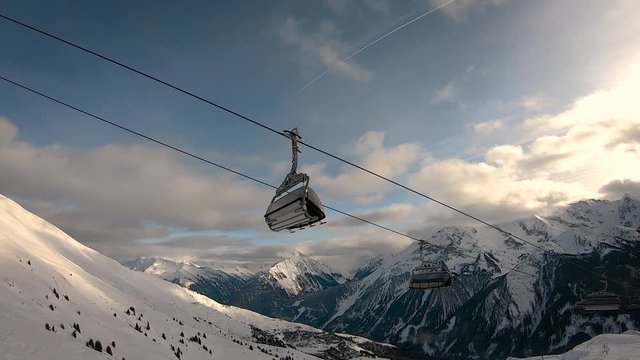 Skilift in den Alpen