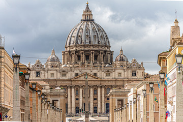 Fototapeta na wymiar saint peters basilica in rome italy