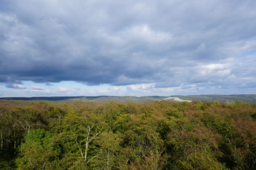 Fototapeta na wymiar Blick vom Himmelbergturm ins Leinebergland bei Alfeld Leine
